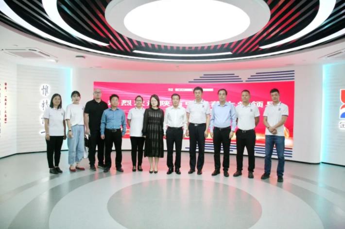 陕西中医药大学党委副书记蒲济生一行莅临金花股份考察交流 陕西中医药大学党委副书记蒲济生一行莅临金花股份考察交流