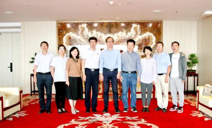 西北大学领导莅临金花股份考察交流 西北大学领导莅临金花股份考察交流