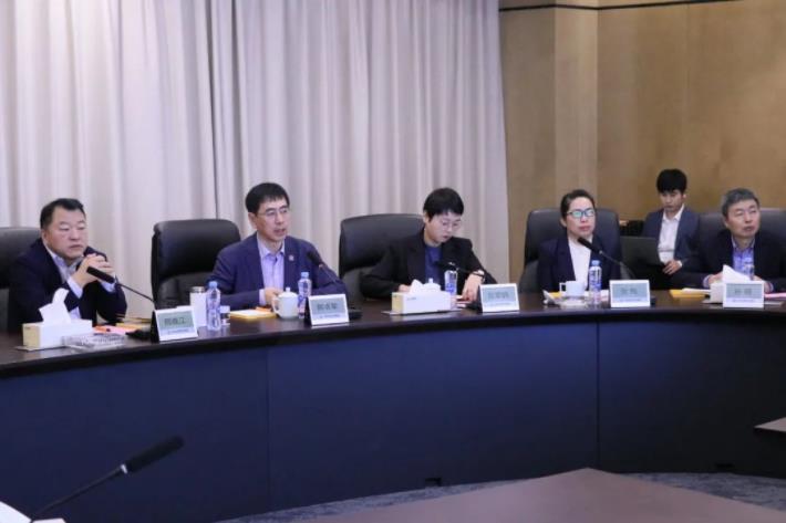 金花股份董事长邢雅江到访南昌金融投资集团有限公司 金花股份董事长邢雅江到访南昌金融投资集团有限公司