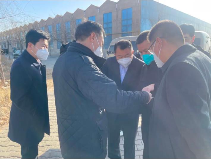 金花股份董事长邢雅江对榆林市榆阳区产业园区项目进行考察 金花股份董事长邢雅江对榆林市榆阳区产业园区项目进行考察