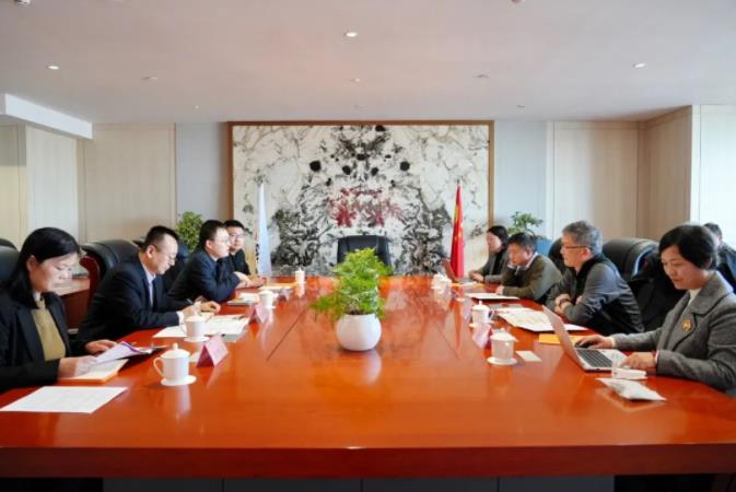 西交利物浦大学药学院院长王牧一行到访金花股份 西交利物浦大学药学院院长王牧一行到访金花股份