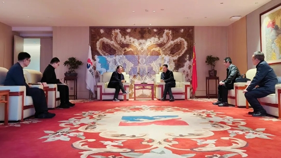 汉中市委常委、常务副市长、组织部部长王利一行到访金花股份 汉中市委常委、常务副市长、组织部部长王利一行到访金花股份